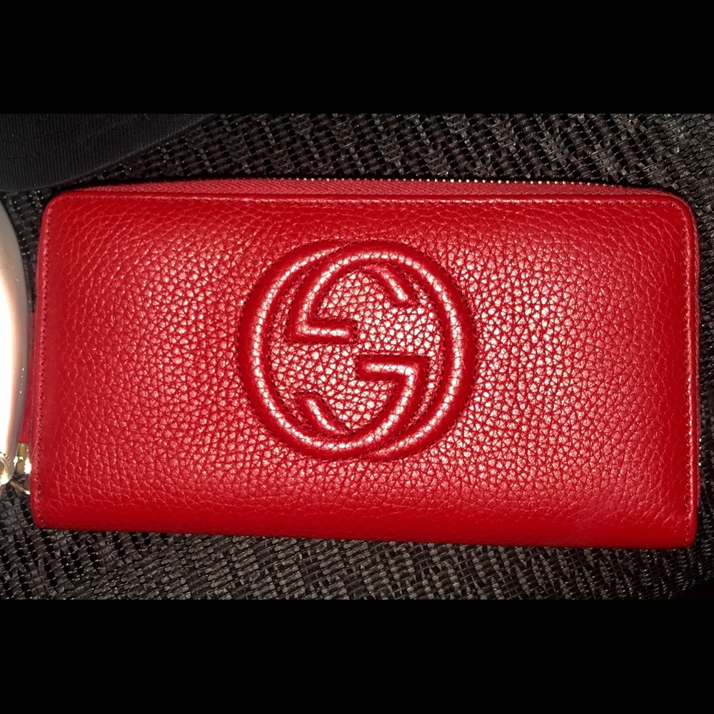 💯 GUCCI SOHO ZIP AROUND WALLET